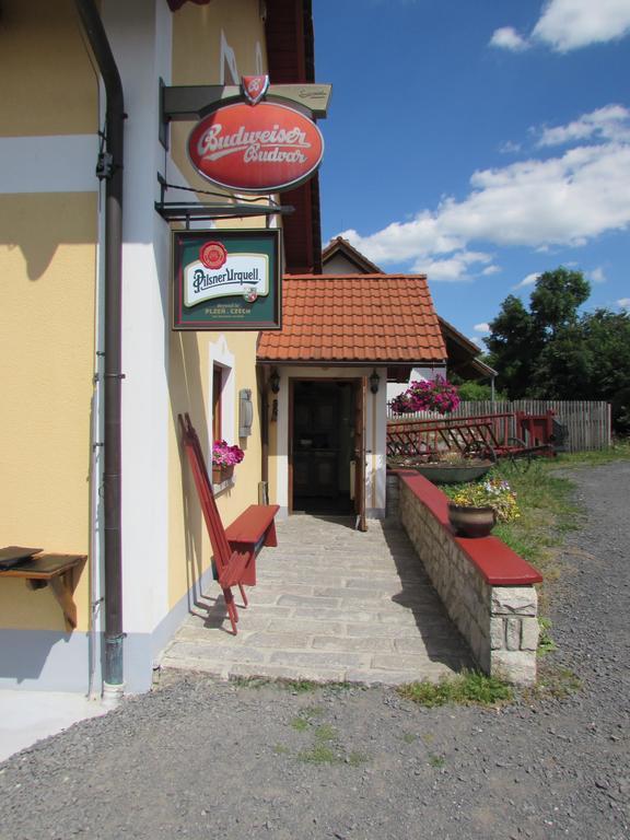 Pension Kamenny Dvur Františkovy Lázně Buitenkant foto