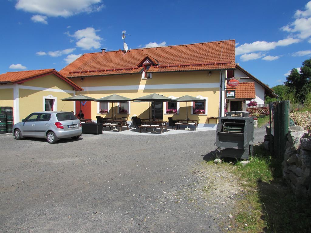 Pension Kamenny Dvur Františkovy Lázně Buitenkant foto